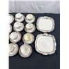 Image 2 : Paragon China Pieces