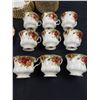 Image 2 : Royal Albert Old County Rose China