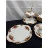 Image 4 : Royal Albert Old County Rose China