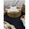 Image 5 : Royal Albert Old County Rose China
