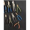Image 2 : Variety of Hand Tools