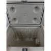 Image 2 : Coleman Electric Cooler