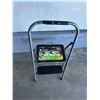 Image 2 : Easy Reach 2 Step Stool