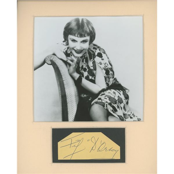 Fifi D'Orsay signature cut and photo