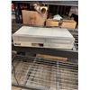 Image 1 : VHS/dvd machine. Untested