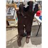 Image 1 : Bare waders