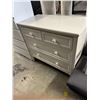 Image 1 : Dresser
