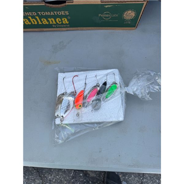 Fishing lures