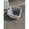 Image 1 : Basket and paper towel stand