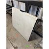 Image 1 : Folding table