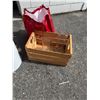 Image 1 : Crate and vases
