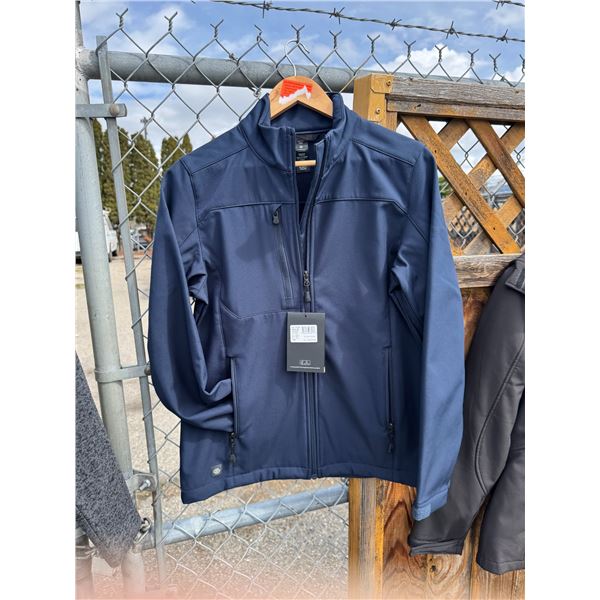 NWT medium storm tech jacket