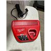 Image 1 : Milwaukee charger M12