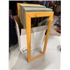 Image 1 : Wood frames or kindling