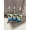 Image 1 : Ultra hand sanitizer