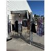 Image 1 : dresses mostly medium
