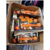 Image 1 : Cleaning brushes