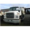 Image 3 : Tymco 600 Sweeper - Diesel