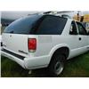 Image 2 : '97 GMC Jimmy (Salvage only)