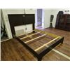 Image 2 : queen size bedframe
