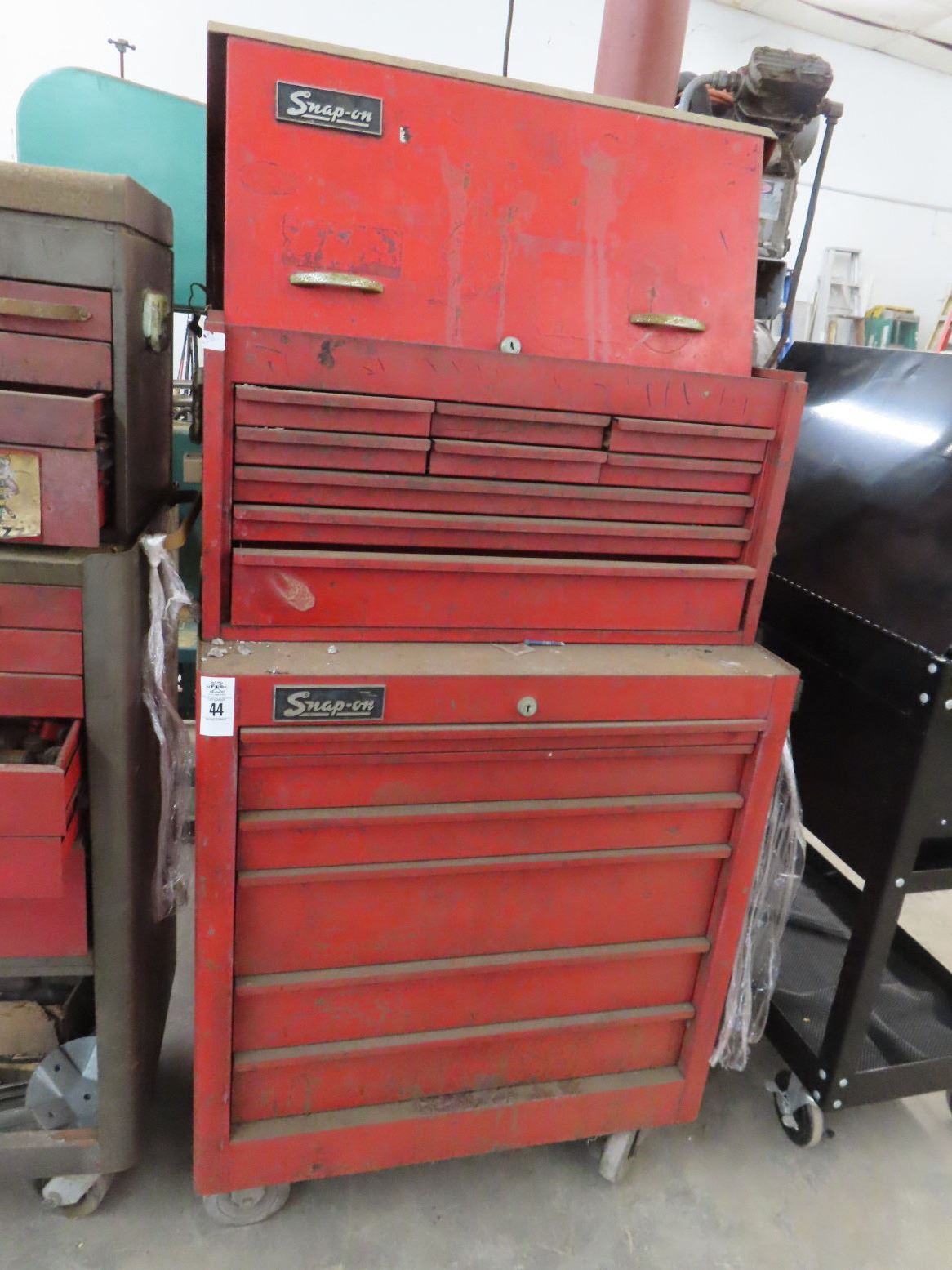 Snap On 16 Compartment Stack Rolling Toolbox Bay Area Auction Services snap-on-16-compartment-stack-rolling-toolbox-bay-area-auction-services