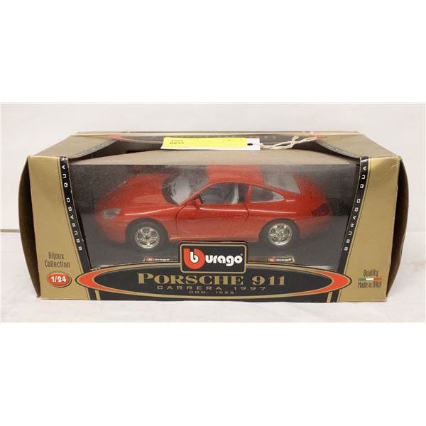 BURAGO 1997 PORSCHE 911 CARRERA 1:24 SCALE