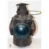 Image 4 : ANTIQUE 1909 CNR 2 COLOUR LANTERN - RAILWAY