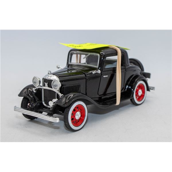 1932 FORD 3 WINDOW COUPE