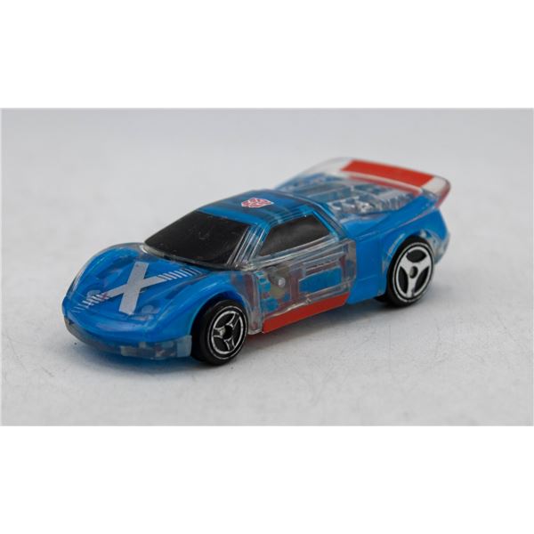 TAKARA 2000 TRANSFORMER AUTOBOT