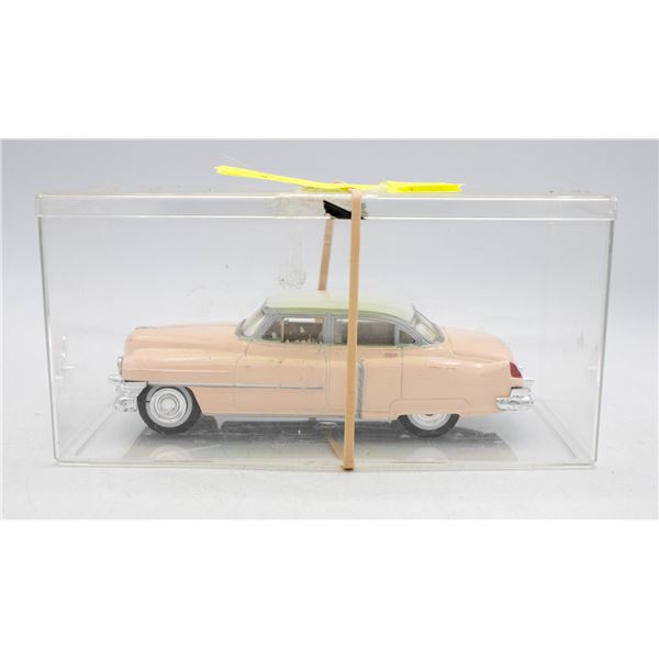 ERTL 1952 CADILLAC SCALE MODEL