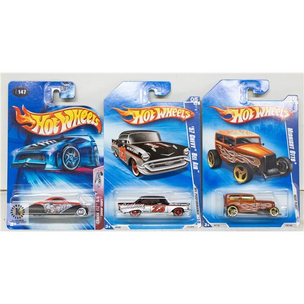 ESTATE LOT OF 3 UNSEARCHED HOTWHEELS