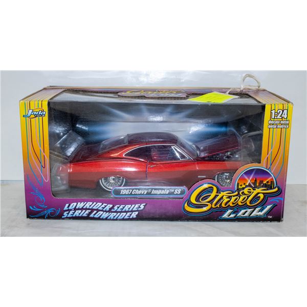JADA 1967 CHEVY IMPALA SS 1:24 SCALE DIE CAST CAR