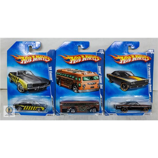 ESTATE LOT OF 3 UNSEARCHED HOTWHEELS