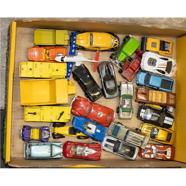 FLAT FULL OF ASSORTED DIECAST CARS INCLUDES DINKY