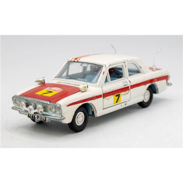 DINKY TOYS FORD CORTINA