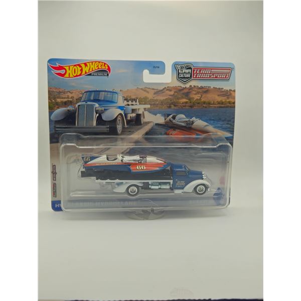 HOT WHEELS PREMIUM TEAM TRANSPORT CLASSIC