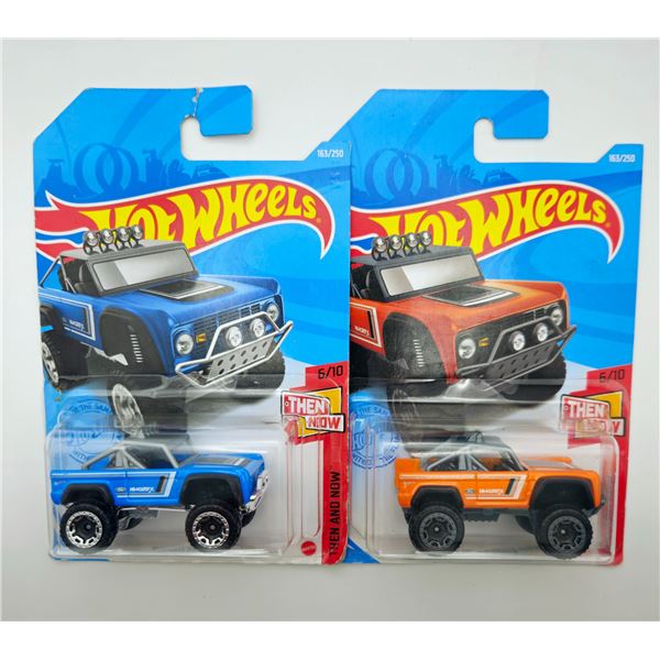 2 HOT WHEELS CUSTOM FORD BRONCO ORANGE & BLUE