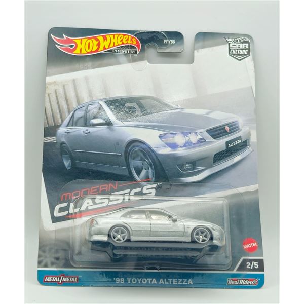 HOT WHEELS PREMIUM MODERN CLASSIC 98 TOYOTA