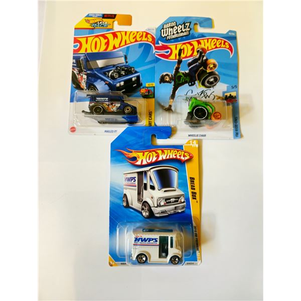 LOT OF 3 HOT WHEELS BREAD BOX & MAILED IT HWPS &