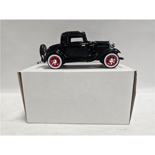 1932 FORD 3 WINDOW COUPE DIE CAST CAR