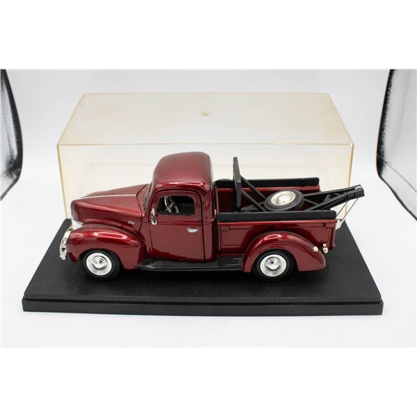 CUSTOM MADE 1940 FORD TOW TRUCK MODEL