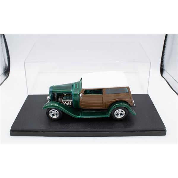 CUSTOM MADE FORD WOODY VAN MODEL