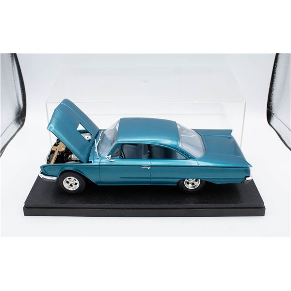 CUSTOM MADE 1960 FORD STARLINER MODEL