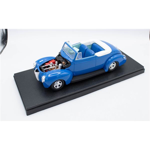 CUSTOM MADE 1940 FORD CONVERTIBLE MODEL