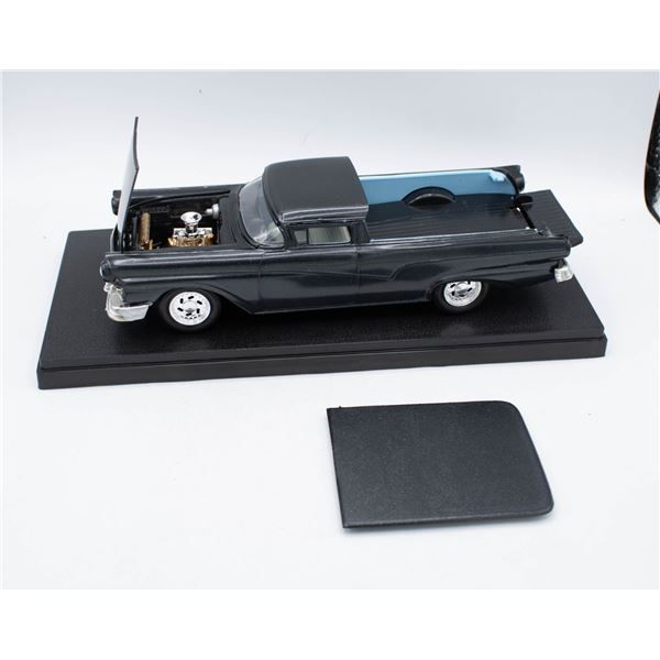 LARGE LOT OF SPRAY PAINT