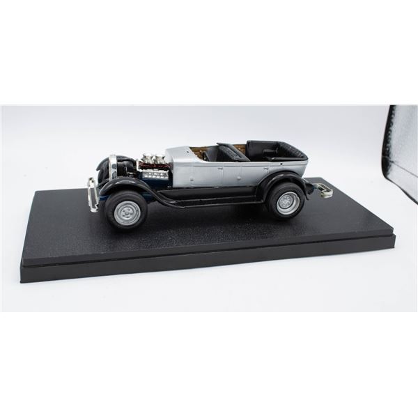 CUSTOM MADE 1929 FORD MODEL A ROADSTER