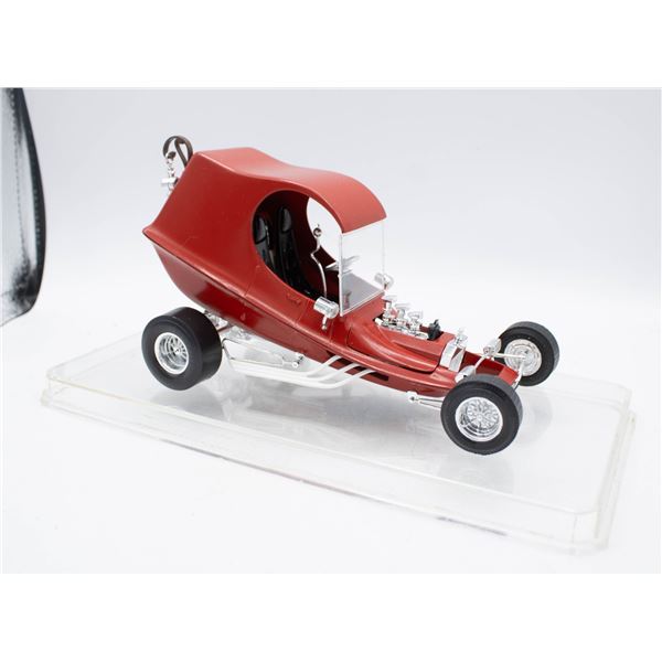 CUSTOM MADE TOM DANIELS PIE WAGON MODEL