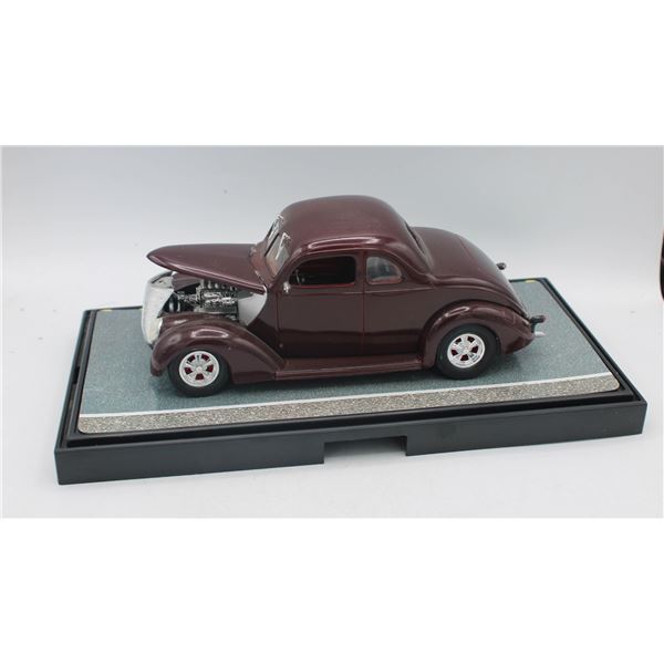 CUSTOM MADE 1940 FORD DELUXE COUPE