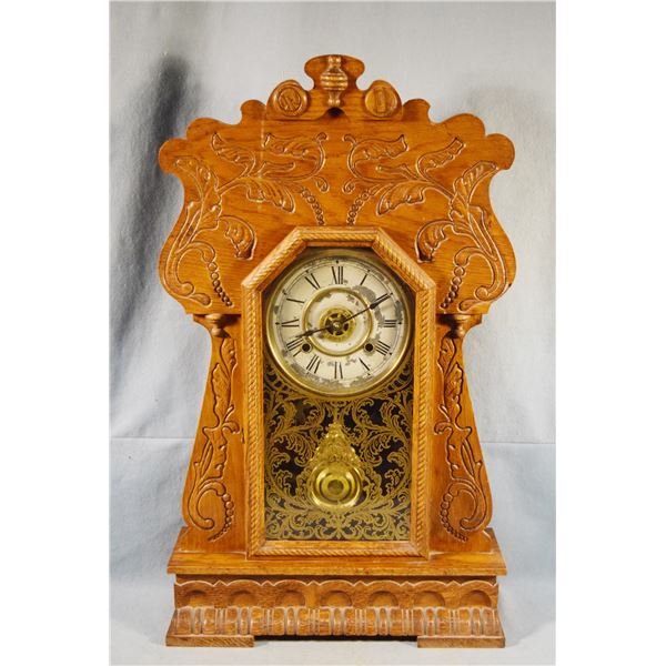 New Haven Clock Co. oak kitchen clock, 24" x 14" x 4.5", with key, working condition