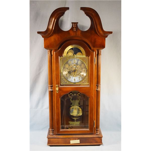 Sligh wall clock, Model 0715-1-AN, Movement 502-0017, Reg 173-63-1910, 36.5" x 18" x 8" with key, wo